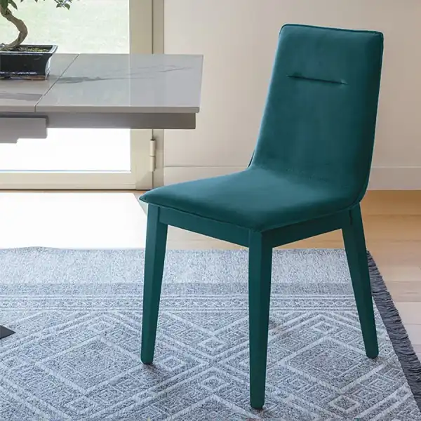 Sedia imbottita Lisbona struttura in legno